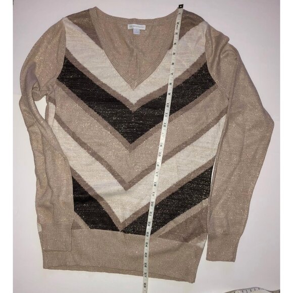 NEW YORK & CO.-. WOMENS LONG SLEEVE V-NECK PULLOVER SWEATER SIZE MEDIUM - Picture 5 of 6